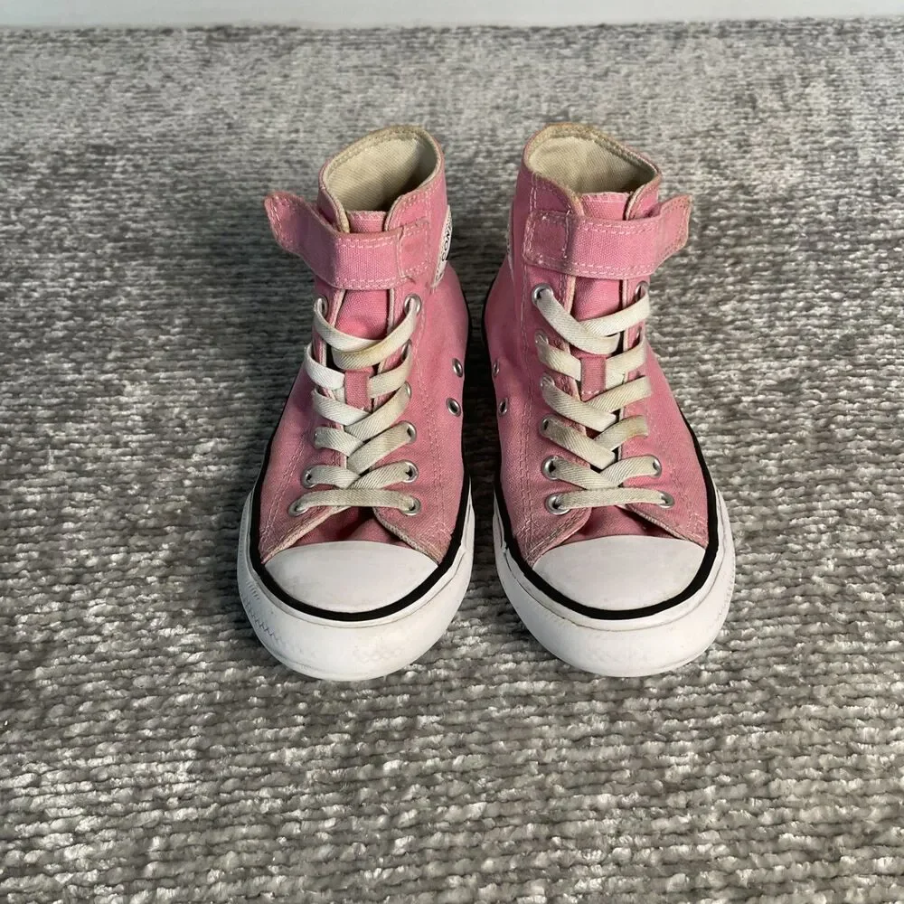 CONVERSE CHUCK TAYLOR ALL STAR - Girls PINK !! Size 3Y